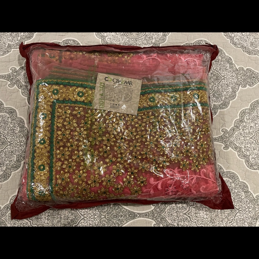 New Beautiful indian saree (FINAL PRICE $349)